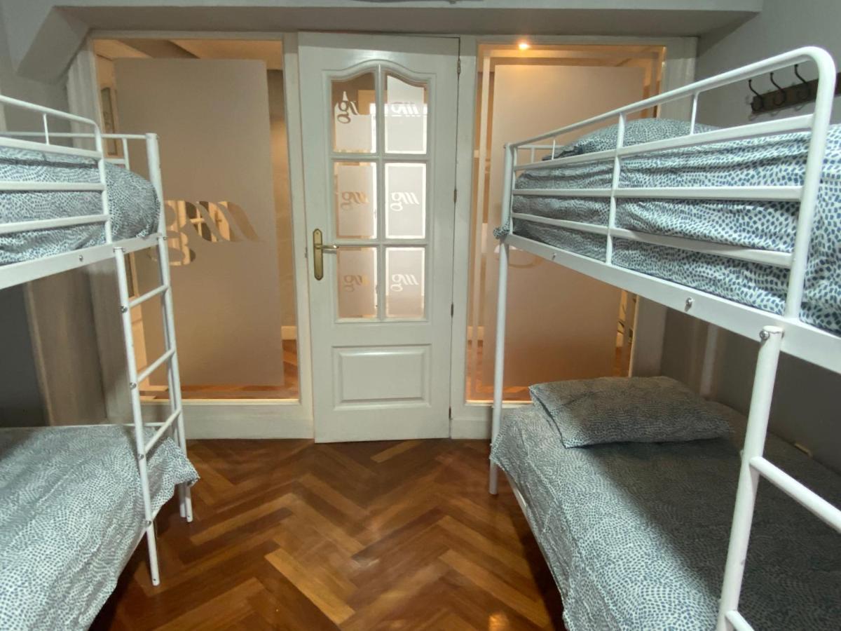 Hostel Rio Madrid Exterior photo