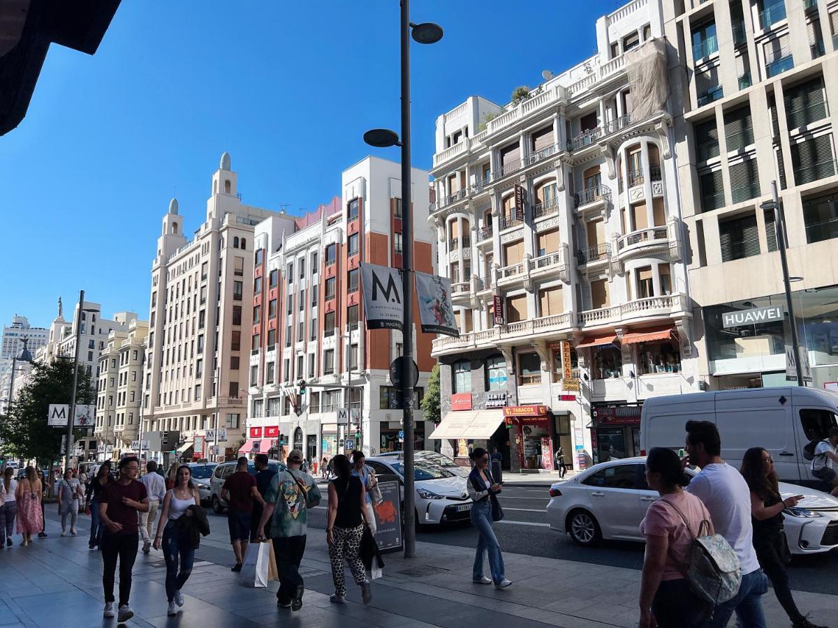 Hostel Rio Madrid Exterior photo
