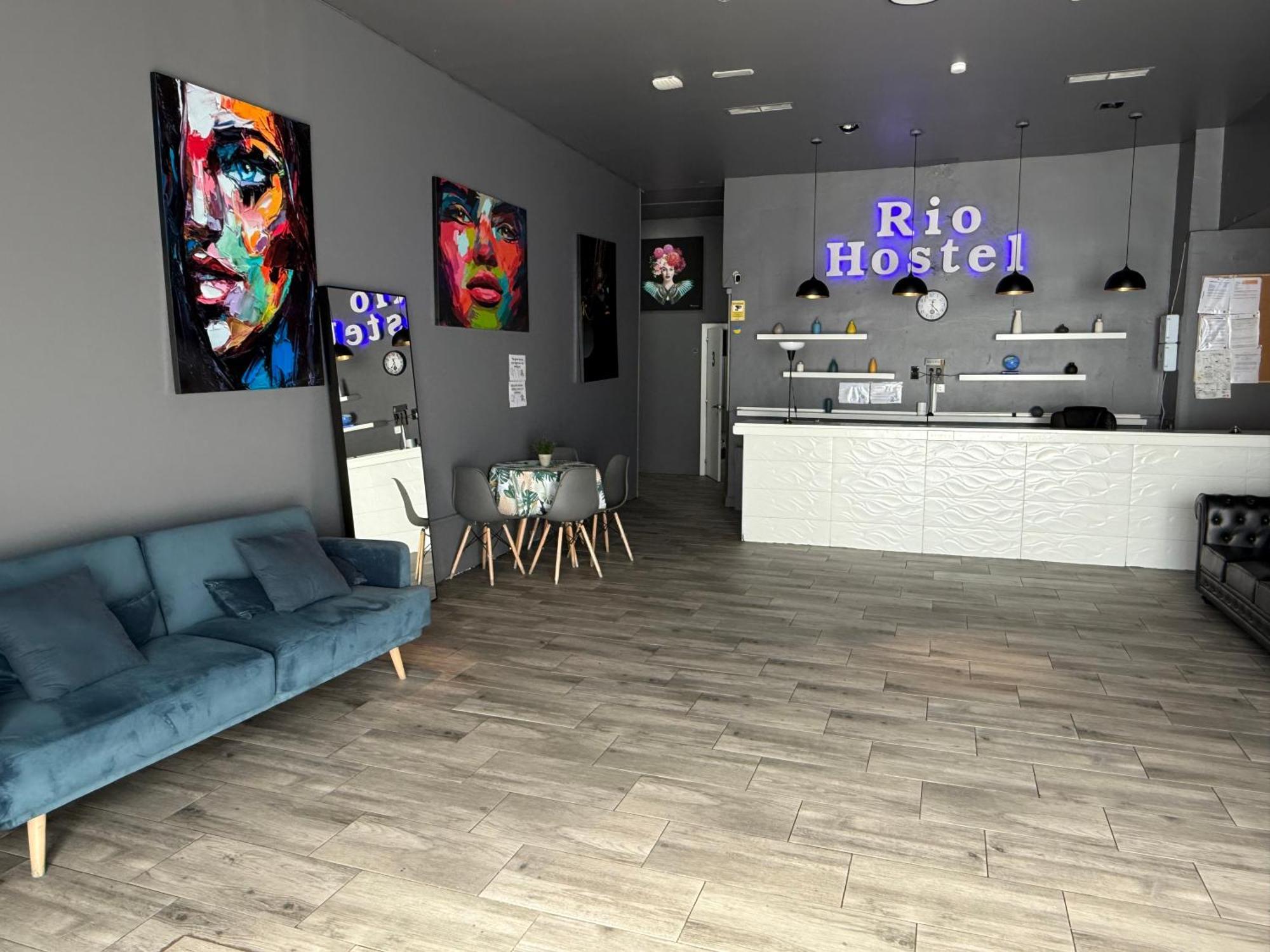 Hostel Rio Madrid Exterior photo