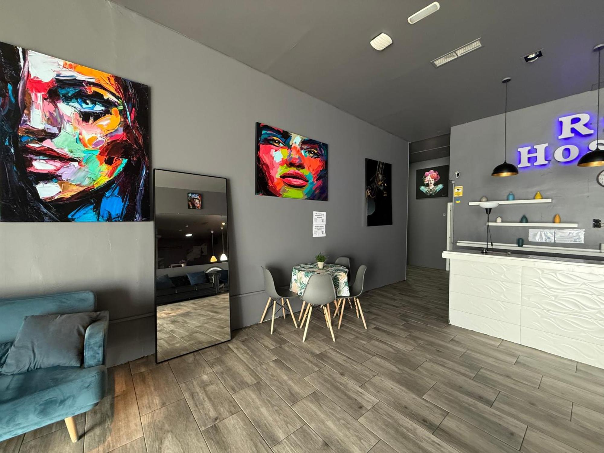 Hostel Rio Madrid Exterior photo
