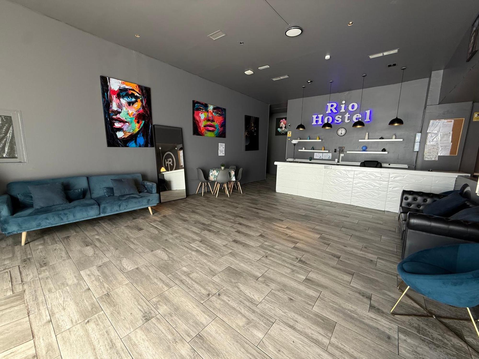 Hostel Rio Madrid Exterior photo