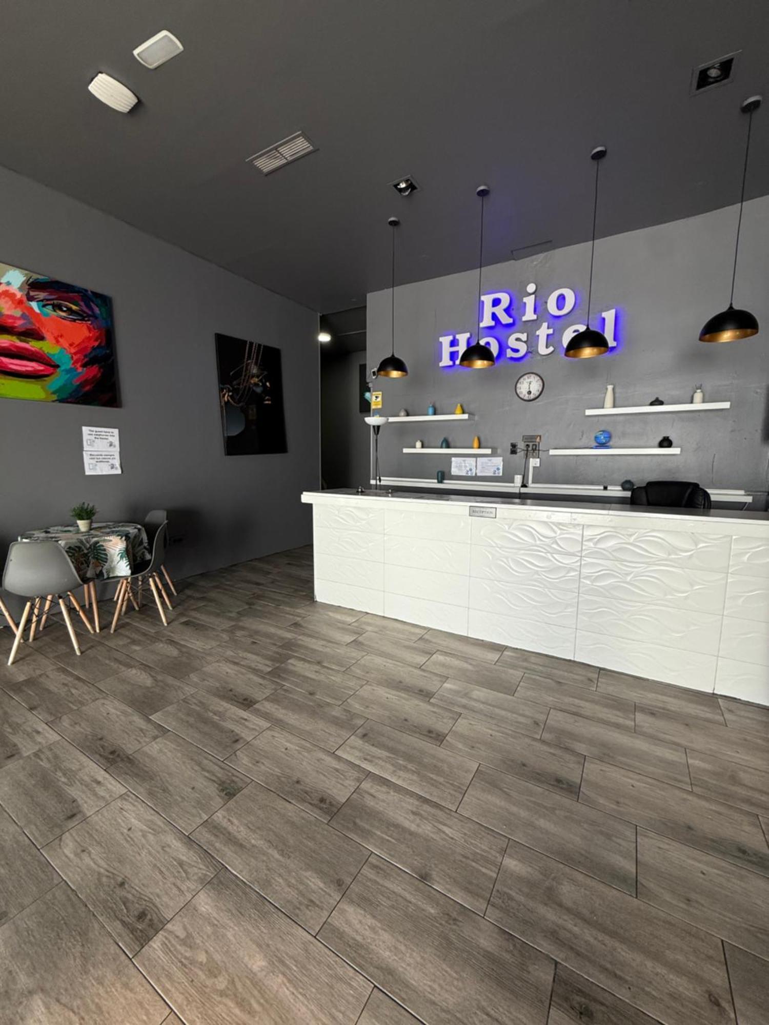 Hostel Rio Madrid Exterior photo